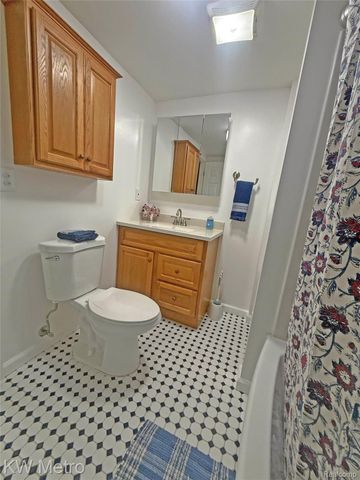 10800 Holland Road, Taylor, MI 48180
