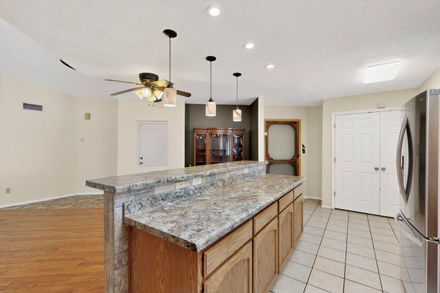 1101 Calle Del Valle, Rio Communities, NM 87002