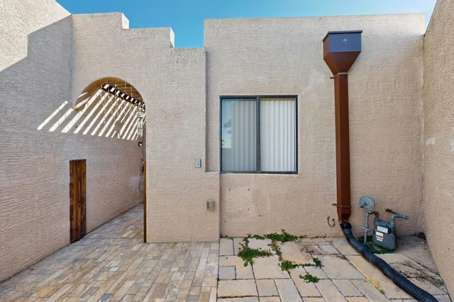 1101 Calle Del Valle, Rio Communities, NM 87002