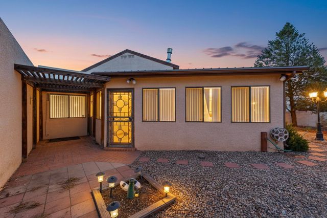 1101 Calle Del Valle, Rio Communities, NM 87002