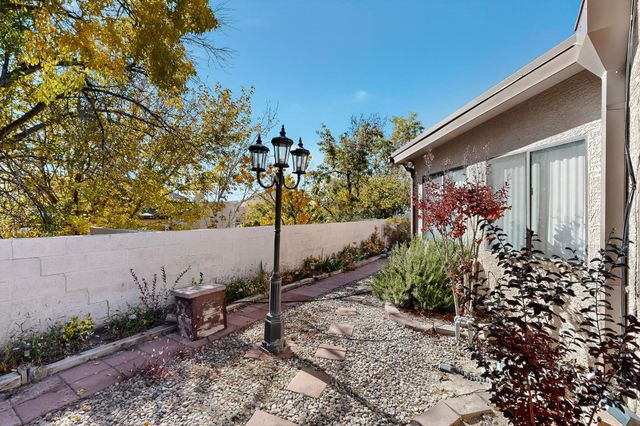 1101 Calle Del Valle, Rio Communities, NM 87002
