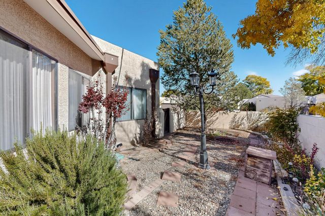 1101 Calle Del Valle, Rio Communities, NM 87002