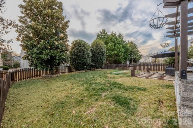 3001 Azalea Hills Drive, Charlotte, NC 28262