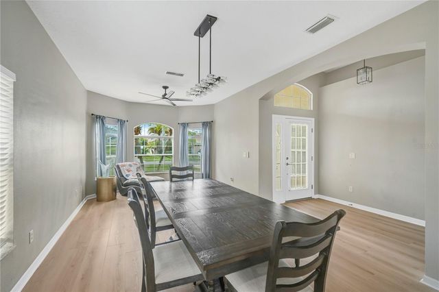 1834 MIRA LAGO CIRCLE, Ruskin, FL 33570