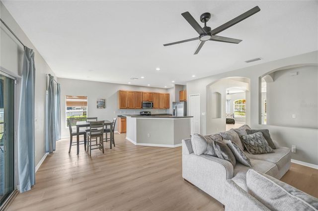 1834 MIRA LAGO CIRCLE, Ruskin, FL 33570