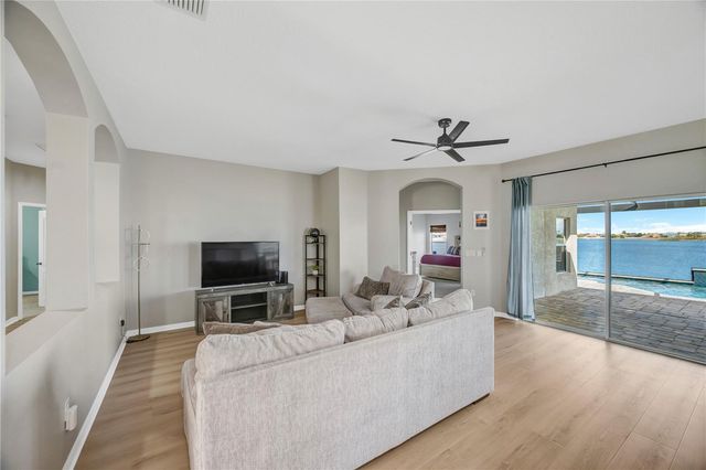 1834 MIRA LAGO CIRCLE, Ruskin, FL 33570