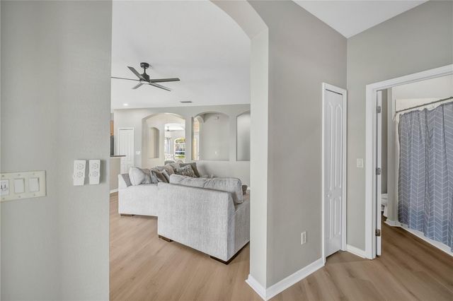 1834 MIRA LAGO CIRCLE, Ruskin, FL 33570