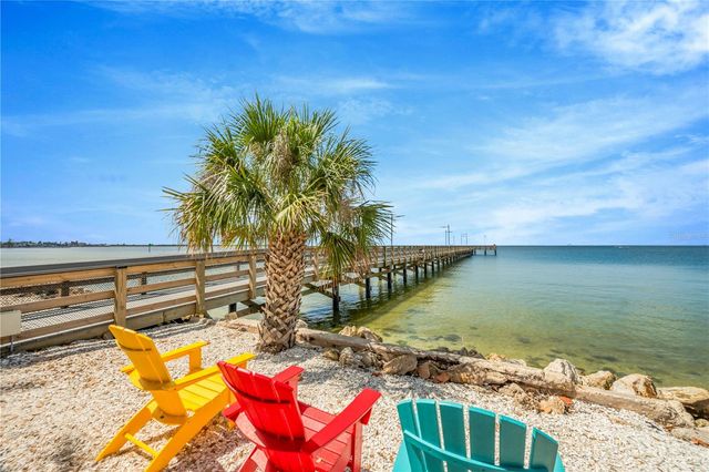 1834 MIRA LAGO CIRCLE, Ruskin, FL 33570