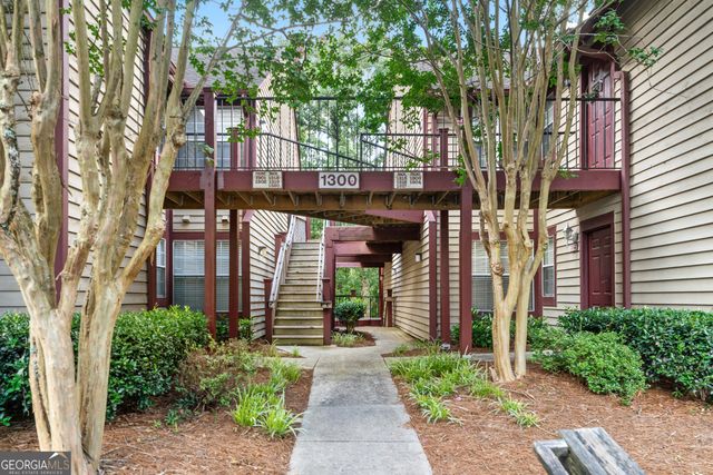 1320 Red Deer Way, Johns Creek, GA 30022