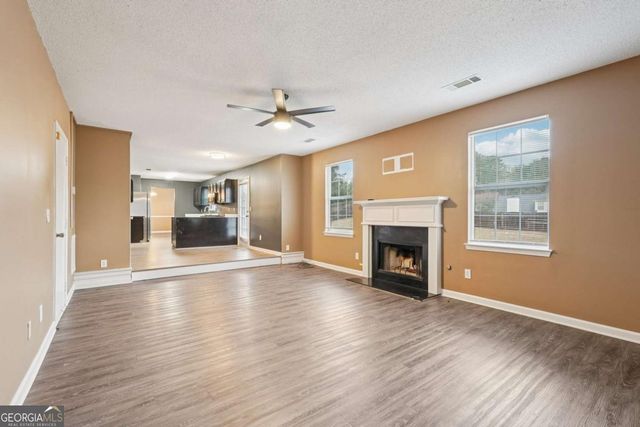 4180 W Stubbs Road, Atlanta, GA 30349