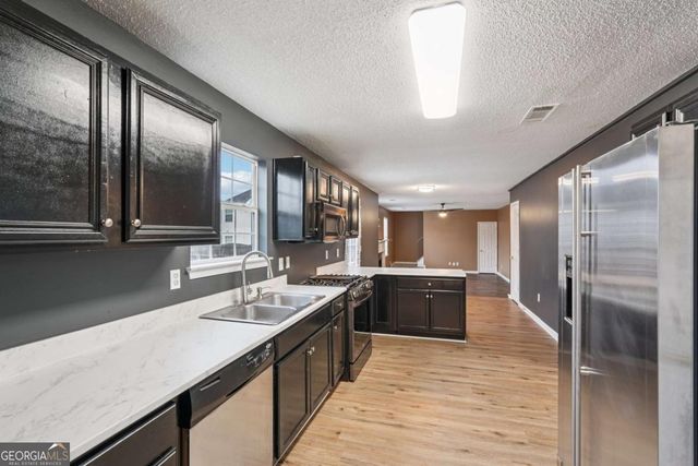 4180 W Stubbs Road, Atlanta, GA 30349