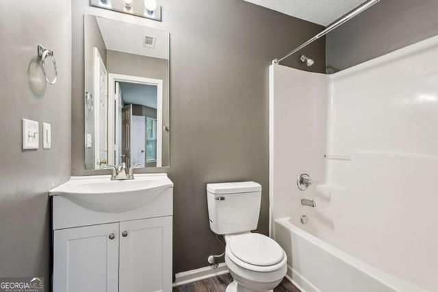 4180 W Stubbs Road, Atlanta, GA 30349