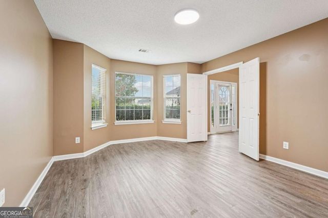 4180 W Stubbs Road, Atlanta, GA 30349