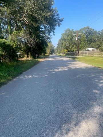 26643 Carol Ln, Splendora, TX 77372