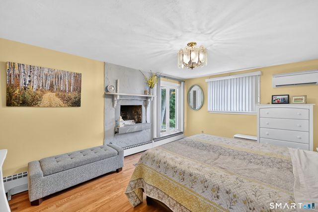 33 Chambers Street, Manchester, CT 06042