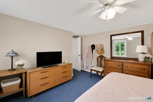 33 Chambers Street, Manchester, CT 06042