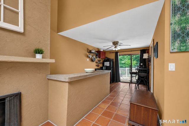 33 Chambers Street, Manchester, CT 06042
