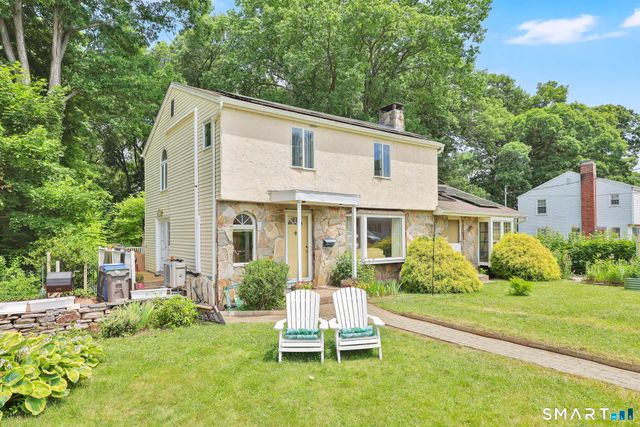 33 Chambers Street, Manchester, CT 06042
