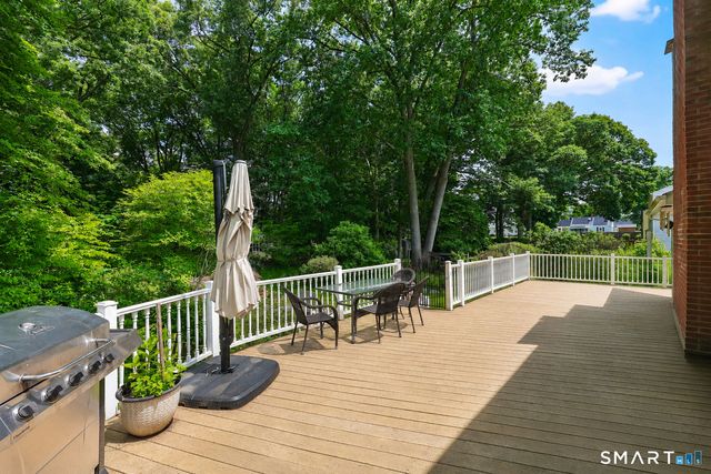 33 Chambers Street, Manchester, CT 06042