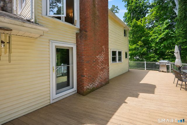 33 Chambers Street, Manchester, CT 06042