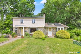 33 Chambers Street, Manchester, CT 06042