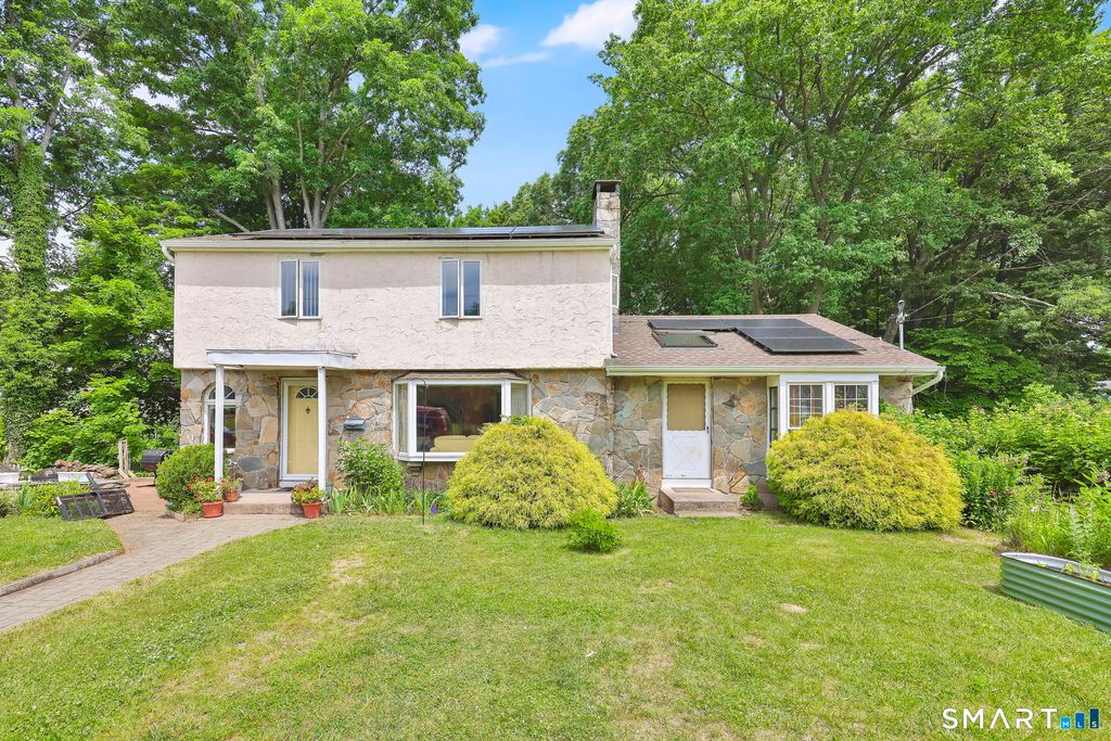 33 Chambers Street, Manchester, CT 06042