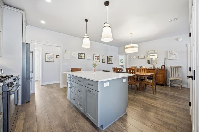 1576 75th Avenue S, Fargo, ND 58104