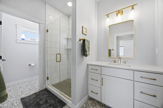 1576 75th Avenue S, Fargo, ND 58104