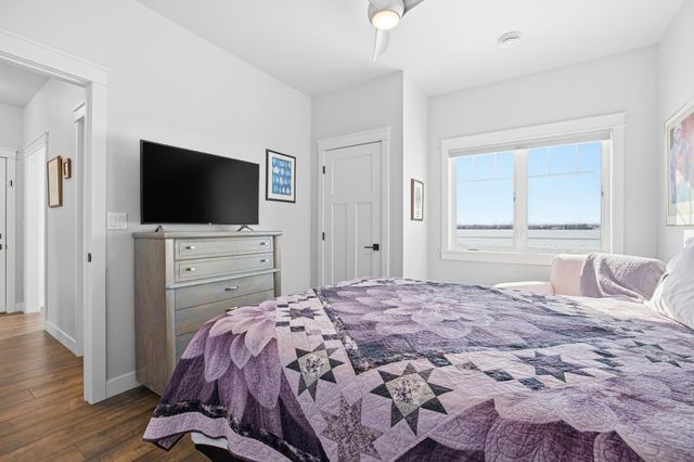 1576 75th Avenue S, Fargo, ND 58104