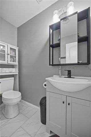 1663 Dylan DR, Virginia Beach, VA 23464