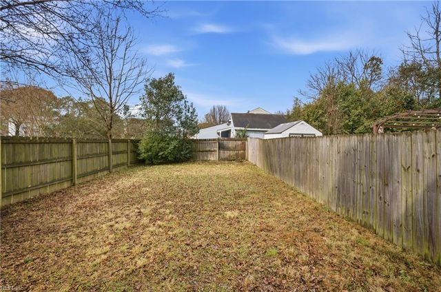 1663 Dylan DR, Virginia Beach, VA 23464