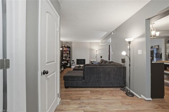 1663 Dylan DR, Virginia Beach, VA 23464