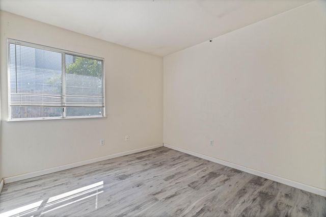 6427 Canyon Creek Way, Elk Grove, CA 95758