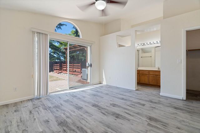 6427 Canyon Creek Way, Elk Grove, CA 95758