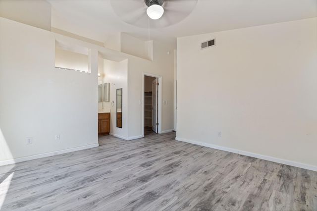 6427 Canyon Creek Way, Elk Grove, CA 95758