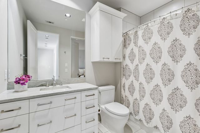 9 Catalonia Drive, Westlake, TX 76262