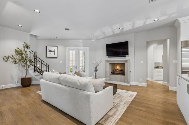 9 Catalonia Drive, Westlake, TX 76262