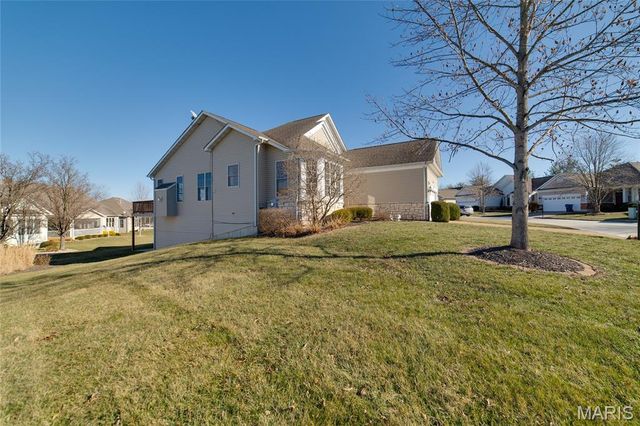 2091 Hawks Landing Drive, Lake St Louis, MO 63367