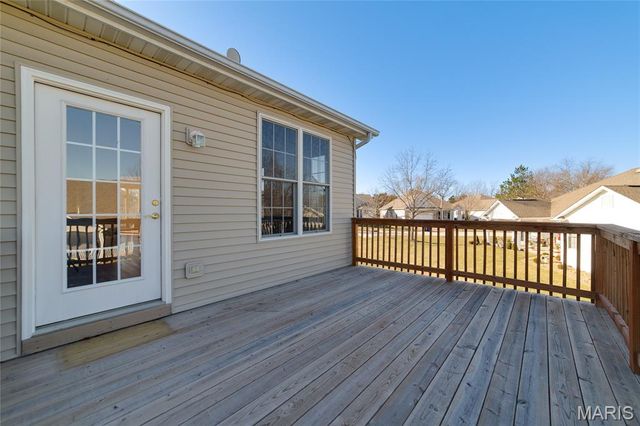 2091 Hawks Landing Drive, Lake St Louis, MO 63367