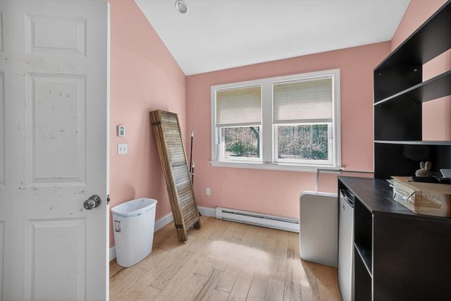 34 Andover St, Wilmington, MA 01887