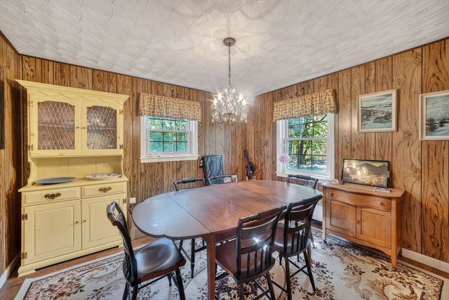 34 Andover St, Wilmington, MA 01887