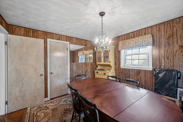 34 Andover St, Wilmington, MA 01887