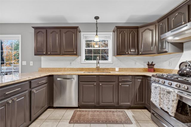 23 Pewter Circle, Chester, NY 10918