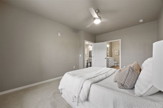 260 N Scott Boulevard 203, Iowa City, IA 52245