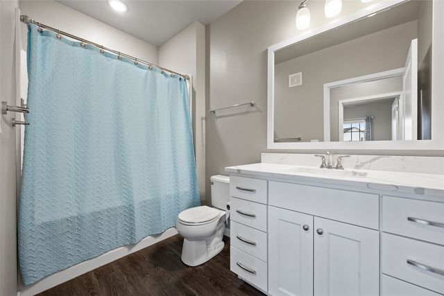 260 N Scott Boulevard 203, Iowa City, IA 52245