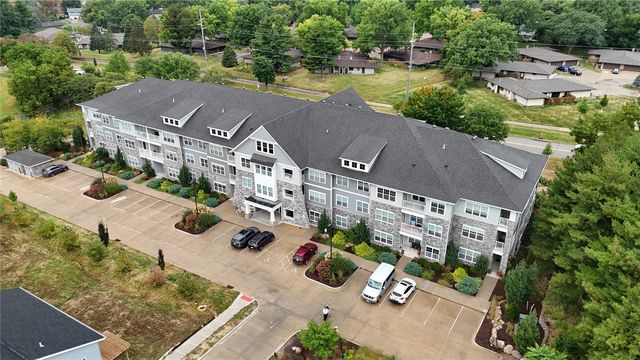 260 N Scott Boulevard 203, Iowa City, IA 52245