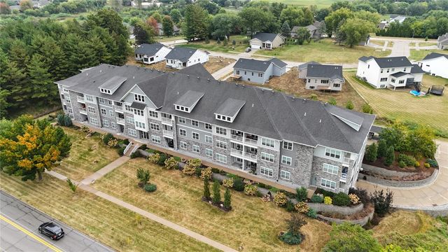 260 N Scott Boulevard 203, Iowa City, IA 52245