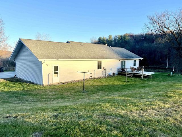 28302 Hwy 80, Richland Center, WI 53581