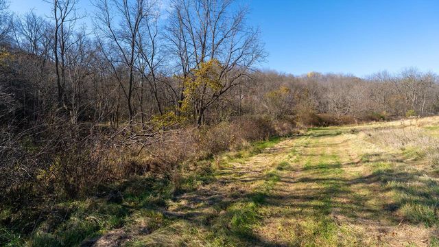 28302 Hwy 80, Richland Center, WI 53581