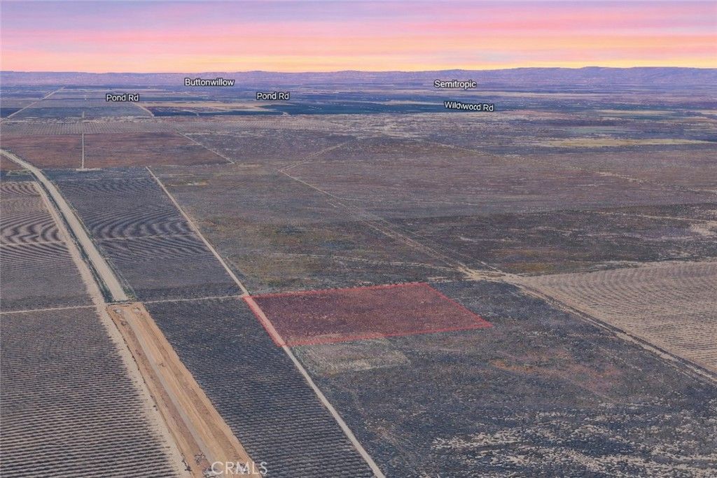 Image 4 of property listing at 0 Vic Central Valley Highway, Earlimart, CA 93219
